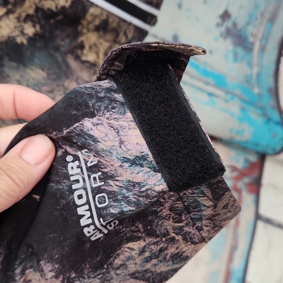 Under Armour Storm. Lightweight Hooded Jacket 1253118 $149.00 - Picture 4 of 11